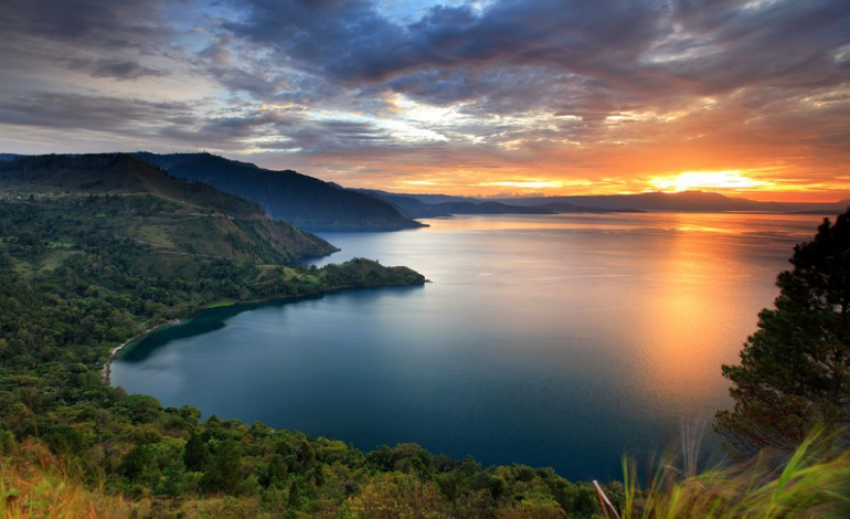 Danau Toba Keindahan Alam dan Budaya Batak yang Mendunia